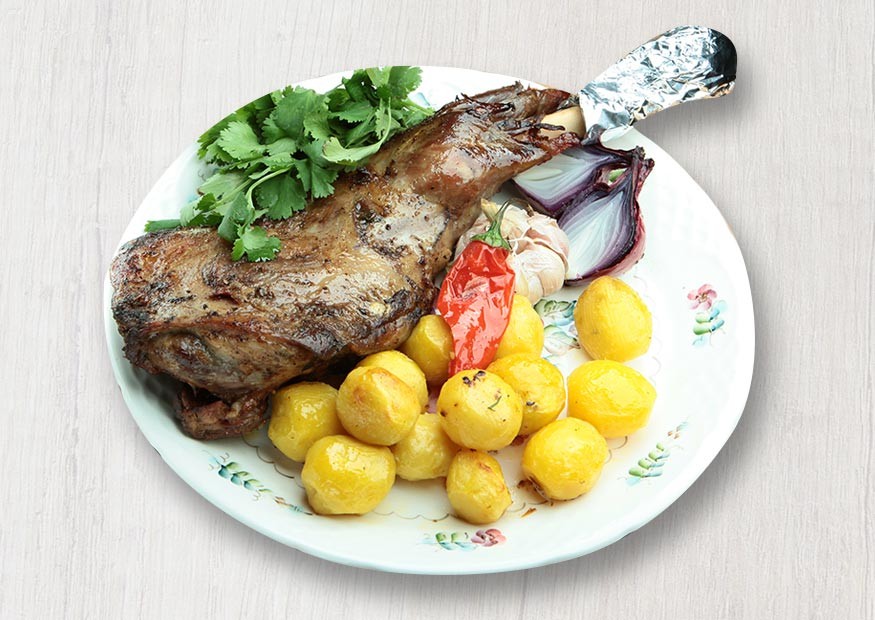 Lamb shoulder for 2 persons