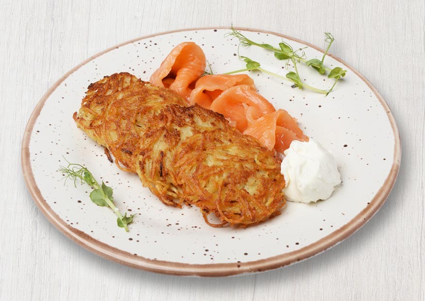 Crispy draniki with salmon